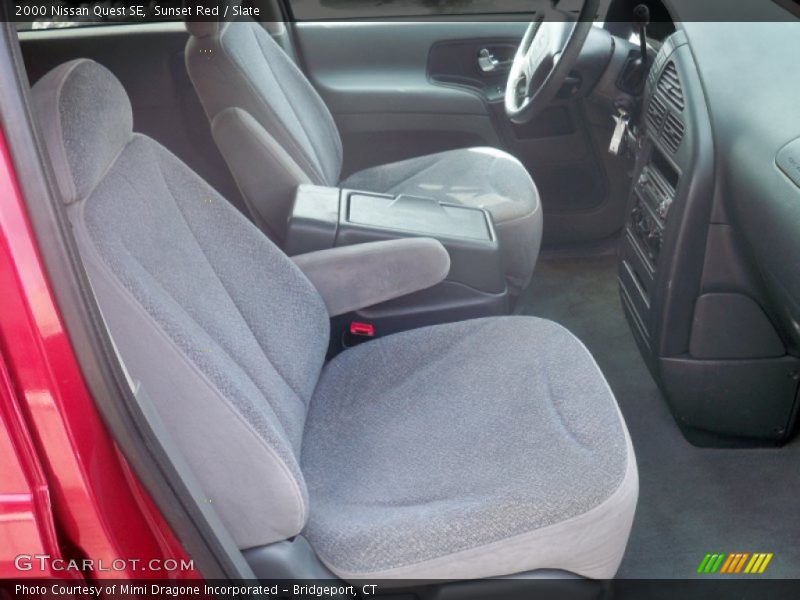 Sunset Red / Slate 2000 Nissan Quest SE