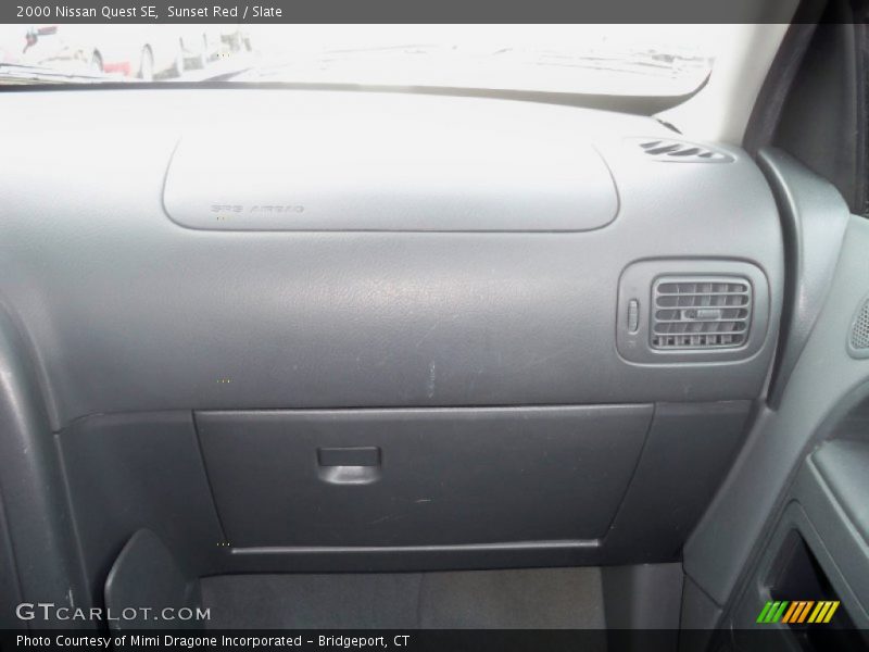 Sunset Red / Slate 2000 Nissan Quest SE