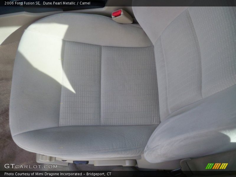 Dune Pearl Metallic / Camel 2006 Ford Fusion SE