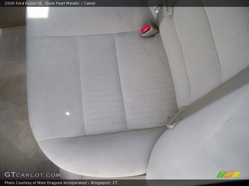 Dune Pearl Metallic / Camel 2006 Ford Fusion SE
