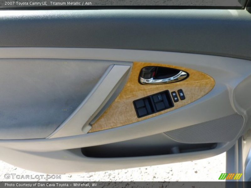 Titanium Metallic / Ash 2007 Toyota Camry LE
