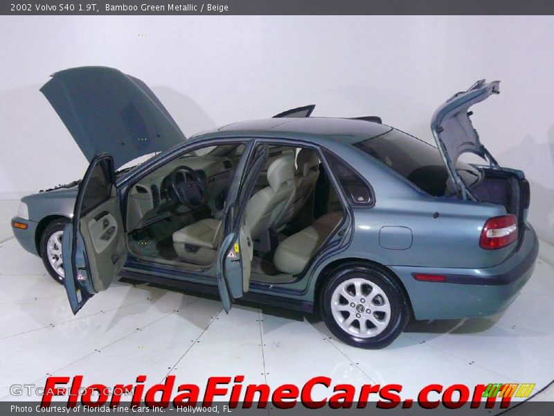 Bamboo Green Metallic / Beige 2002 Volvo S40 1.9T