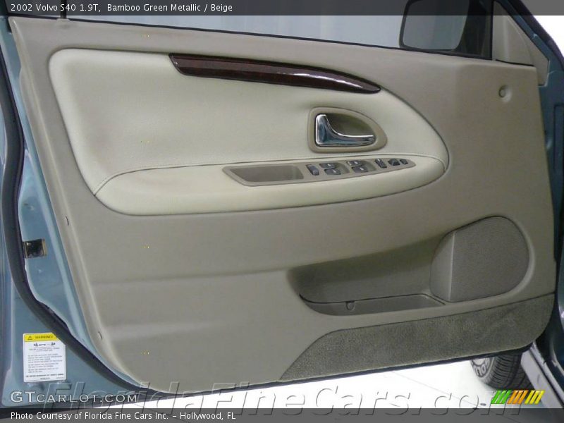 Bamboo Green Metallic / Beige 2002 Volvo S40 1.9T