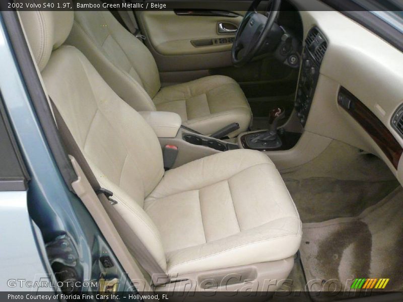 Bamboo Green Metallic / Beige 2002 Volvo S40 1.9T
