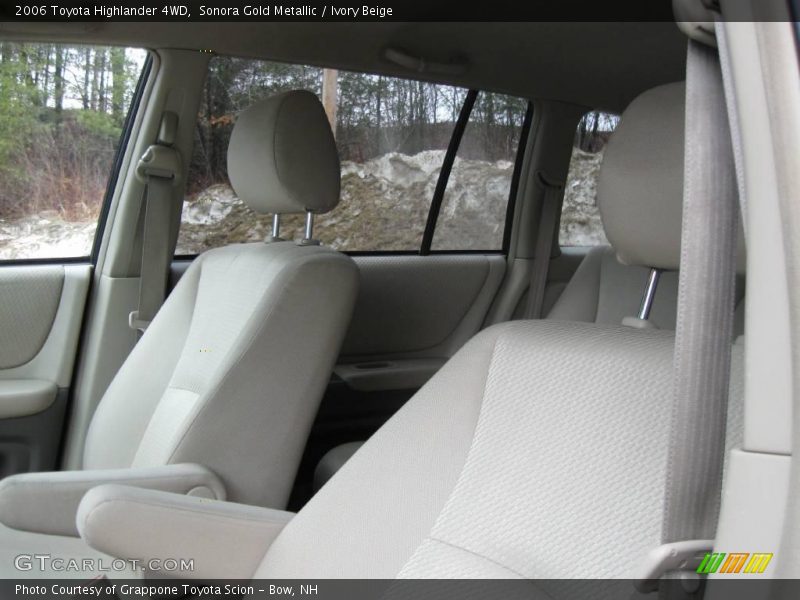 Sonora Gold Metallic / Ivory Beige 2006 Toyota Highlander 4WD