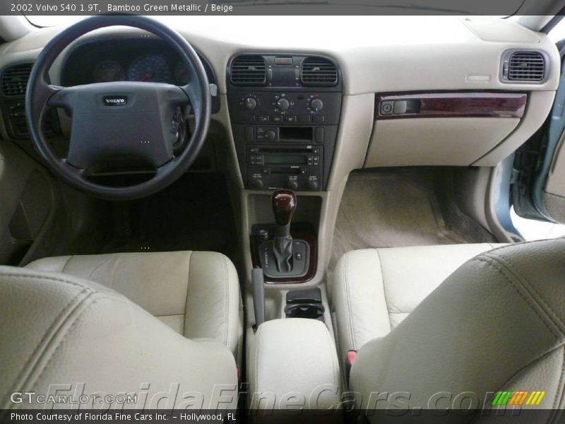 Bamboo Green Metallic / Beige 2002 Volvo S40 1.9T
