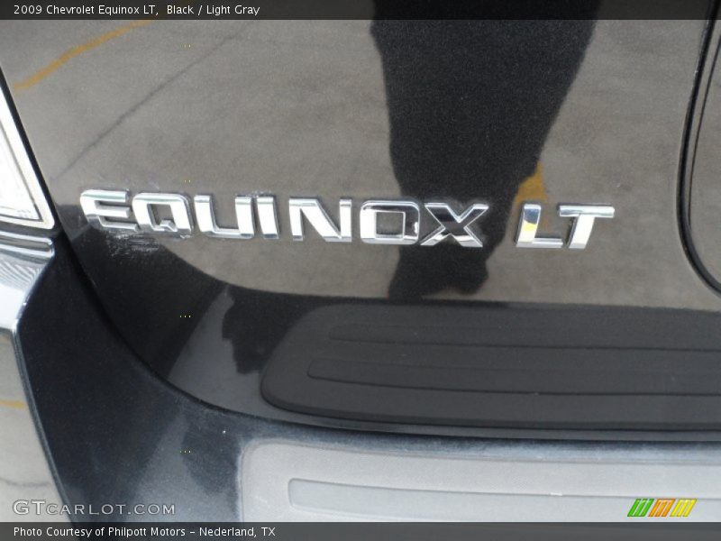 Black / Light Gray 2009 Chevrolet Equinox LT