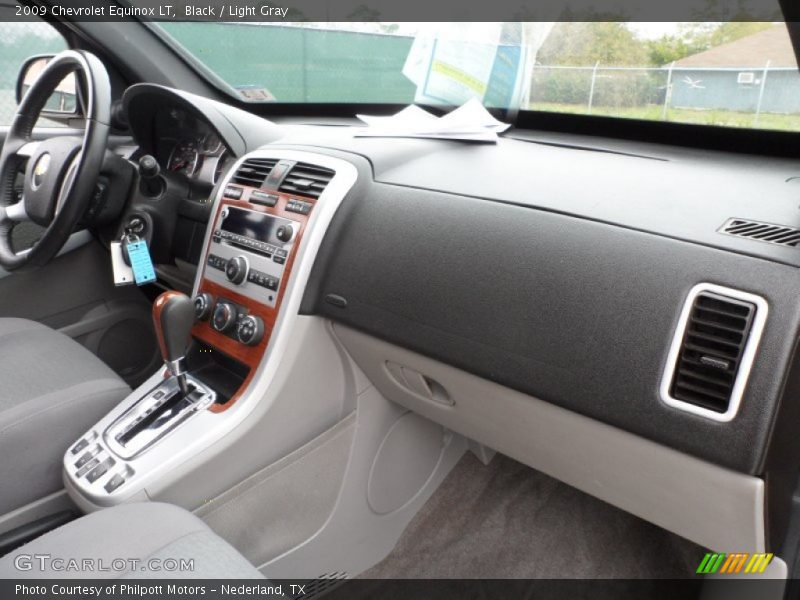 Black / Light Gray 2009 Chevrolet Equinox LT