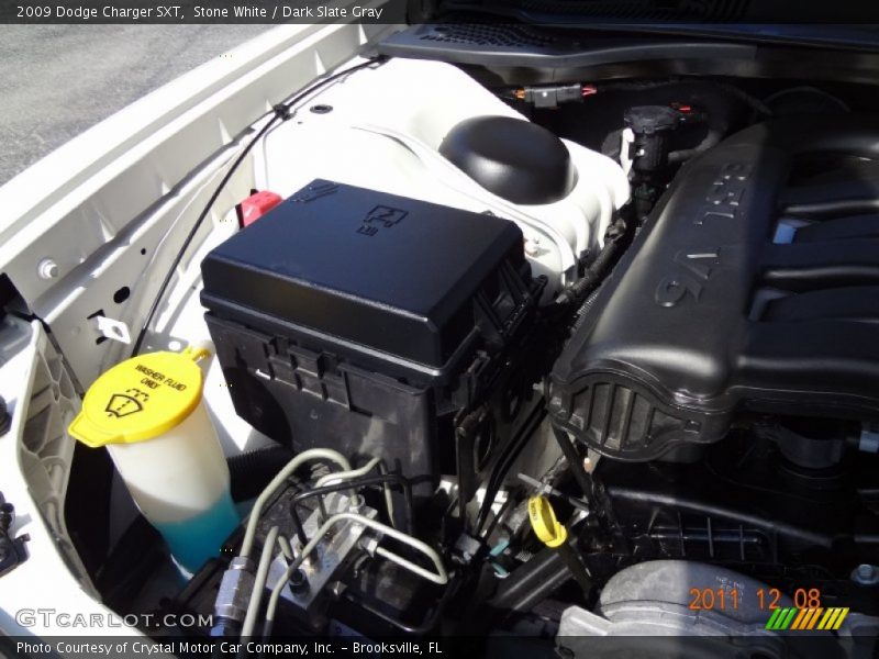 Stone White / Dark Slate Gray 2009 Dodge Charger SXT