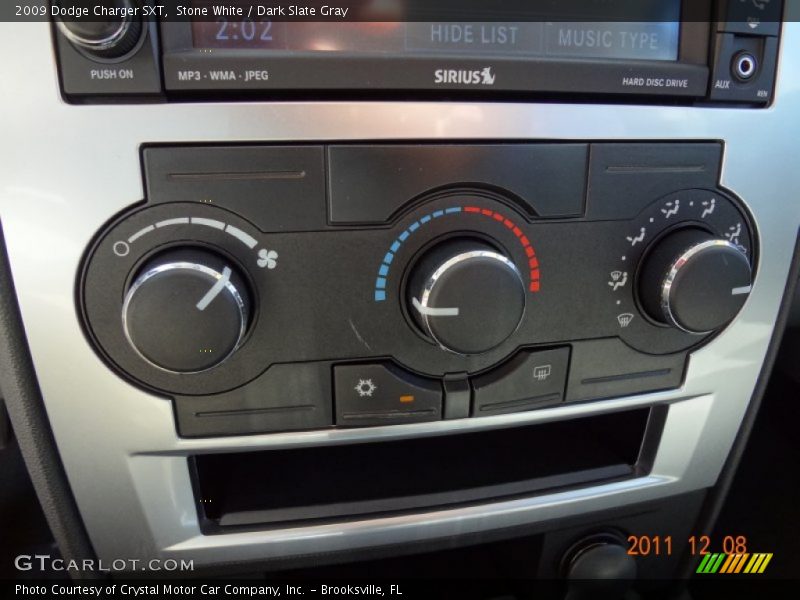 Stone White / Dark Slate Gray 2009 Dodge Charger SXT