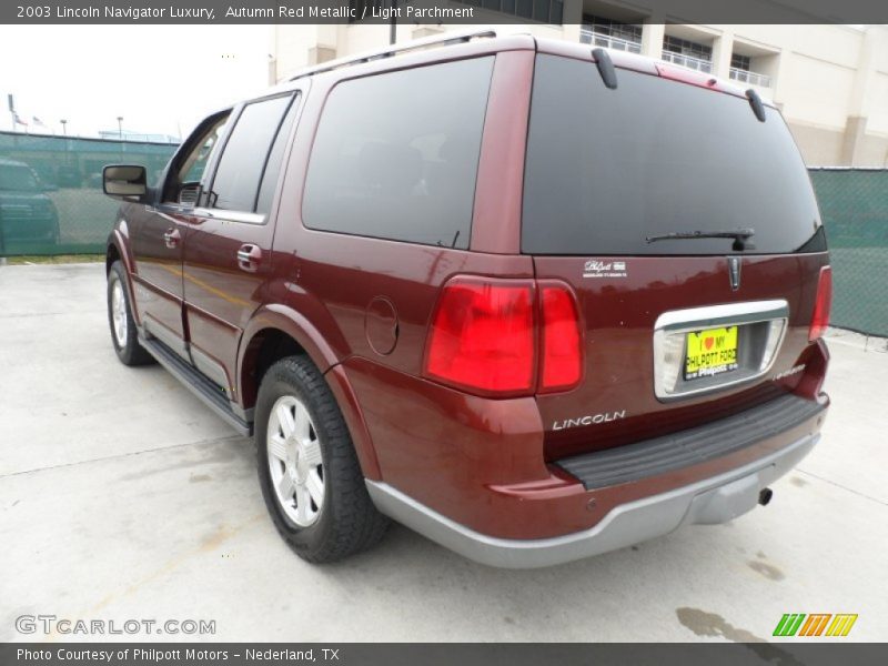 Autumn Red Metallic / Light Parchment 2003 Lincoln Navigator Luxury