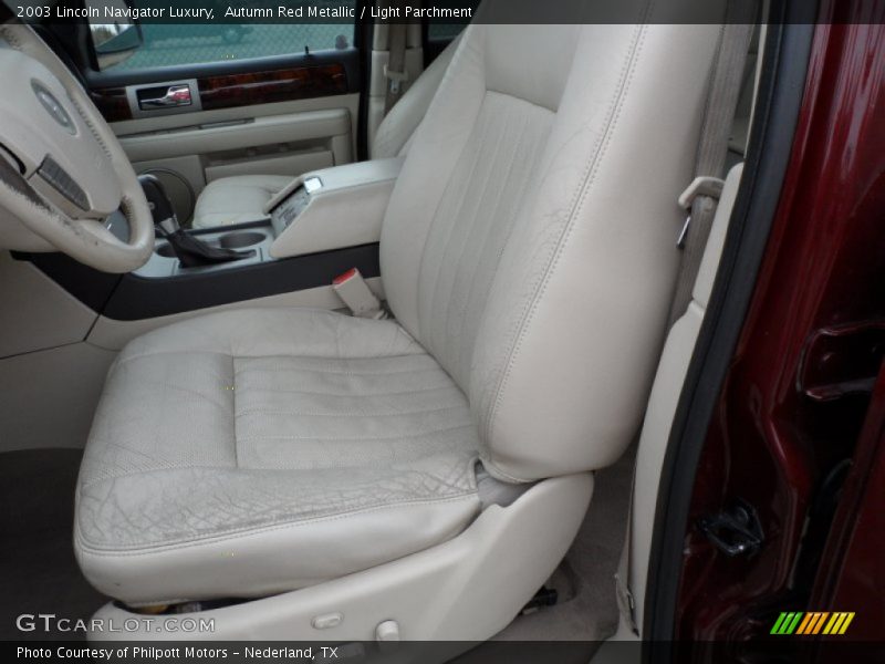 Autumn Red Metallic / Light Parchment 2003 Lincoln Navigator Luxury