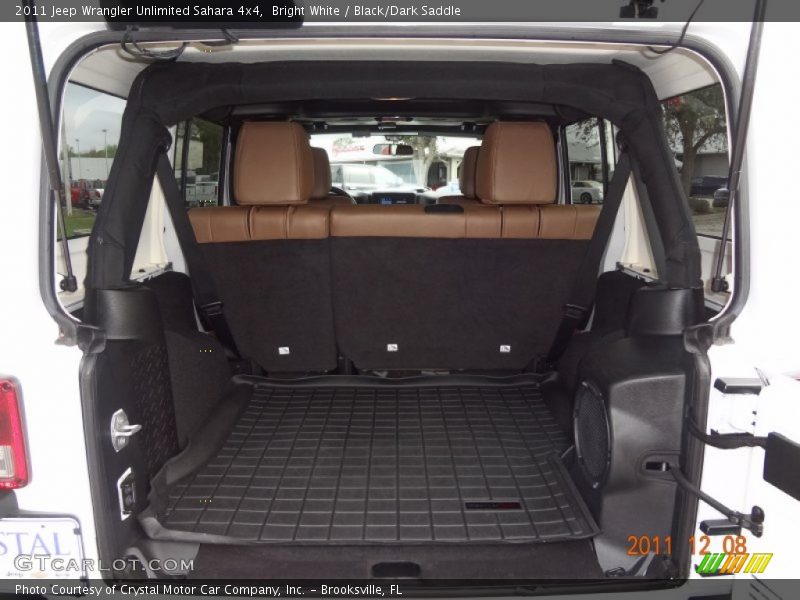 Bright White / Black/Dark Saddle 2011 Jeep Wrangler Unlimited Sahara 4x4