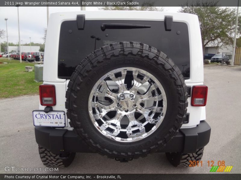 Bright White / Black/Dark Saddle 2011 Jeep Wrangler Unlimited Sahara 4x4