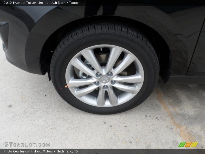 Ash Black / Taupe 2012 Hyundai Tucson Limited