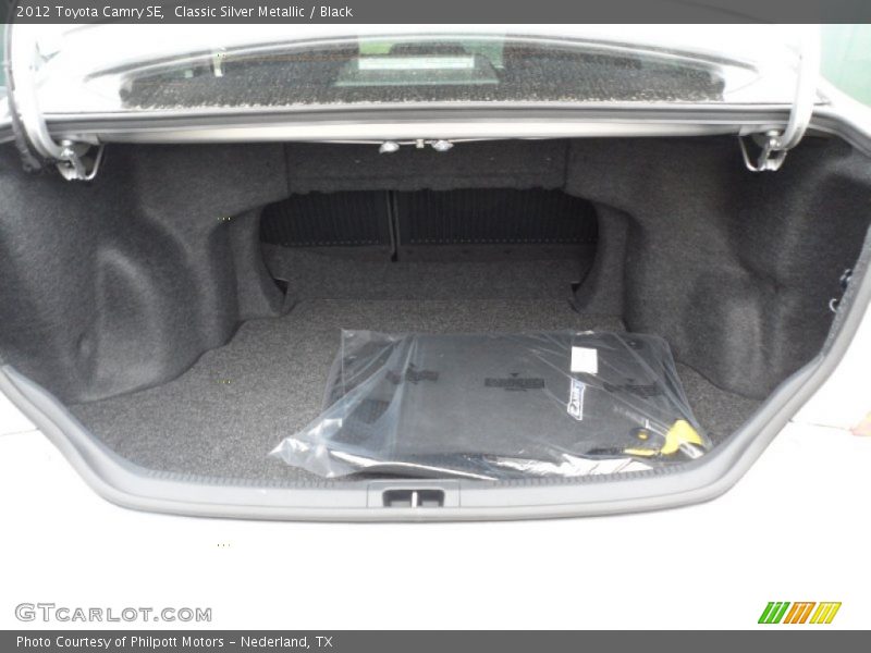 Classic Silver Metallic / Black 2012 Toyota Camry SE