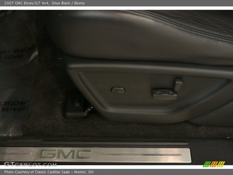 Onyx Black / Ebony 2007 GMC Envoy SLT 4x4