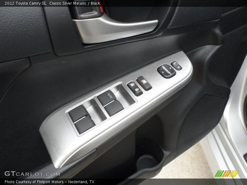 Classic Silver Metallic / Black 2012 Toyota Camry SE