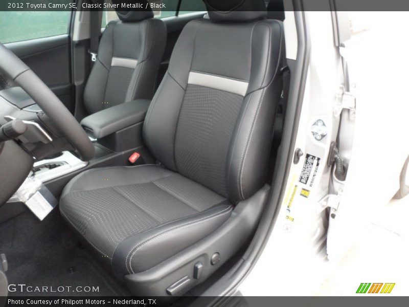 Classic Silver Metallic / Black 2012 Toyota Camry SE