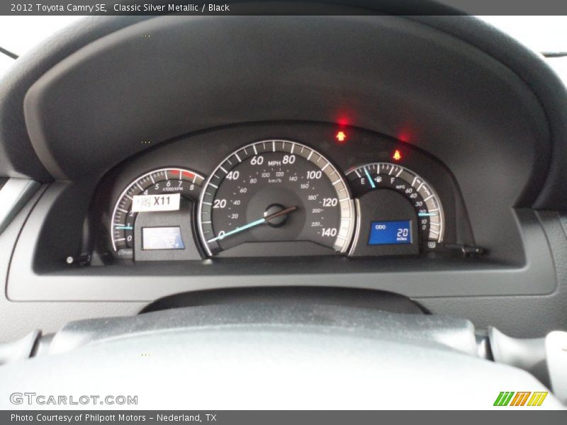 Classic Silver Metallic / Black 2012 Toyota Camry SE
