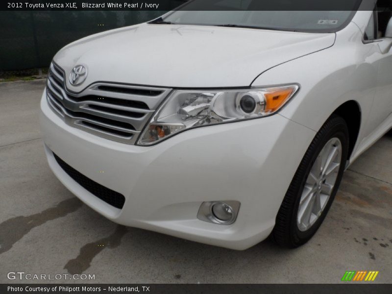 Blizzard White Pearl / Ivory 2012 Toyota Venza XLE