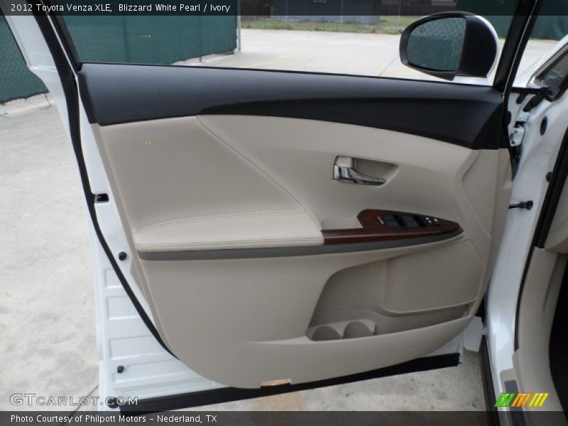 Blizzard White Pearl / Ivory 2012 Toyota Venza XLE