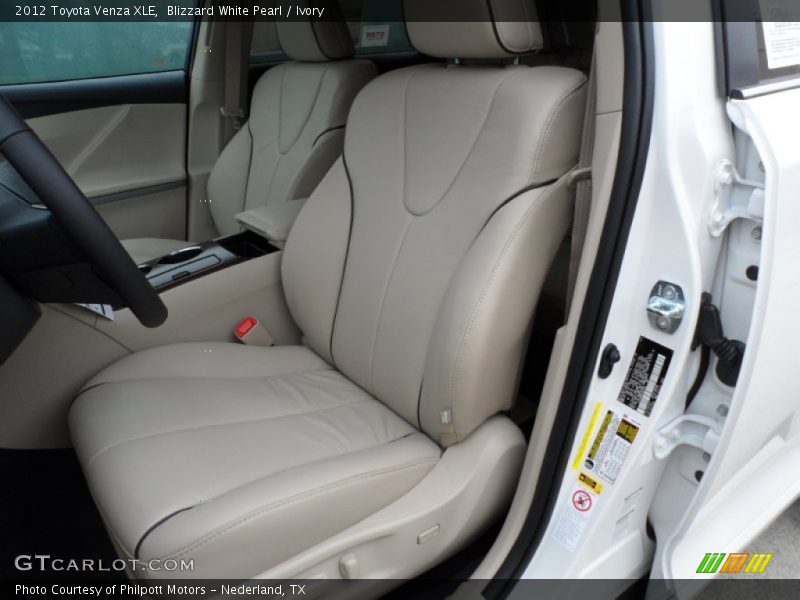  2012 Venza XLE Ivory Interior