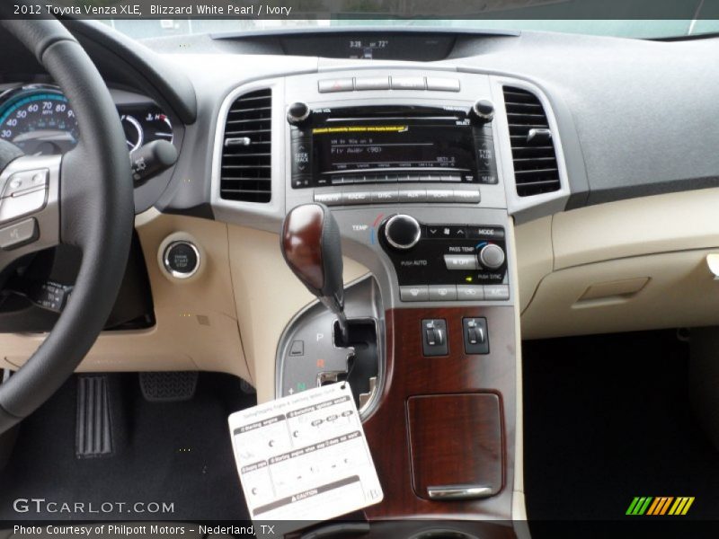 Blizzard White Pearl / Ivory 2012 Toyota Venza XLE