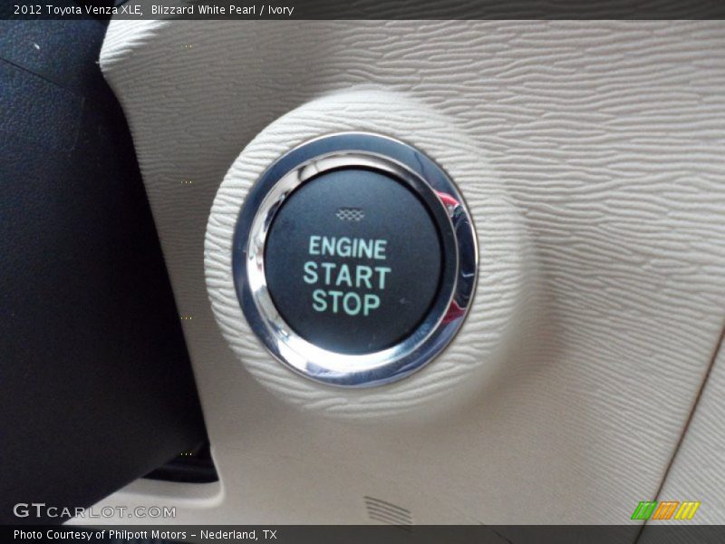 Blizzard White Pearl / Ivory 2012 Toyota Venza XLE