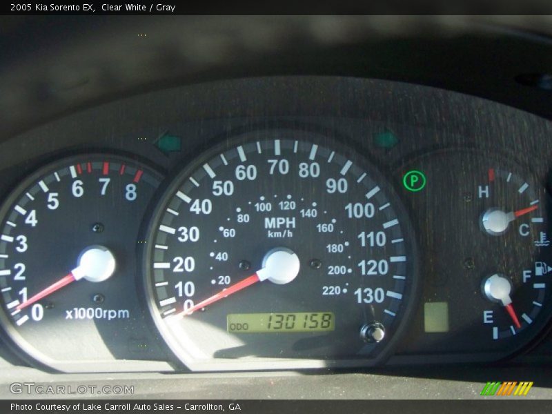 Clear White / Gray 2005 Kia Sorento EX