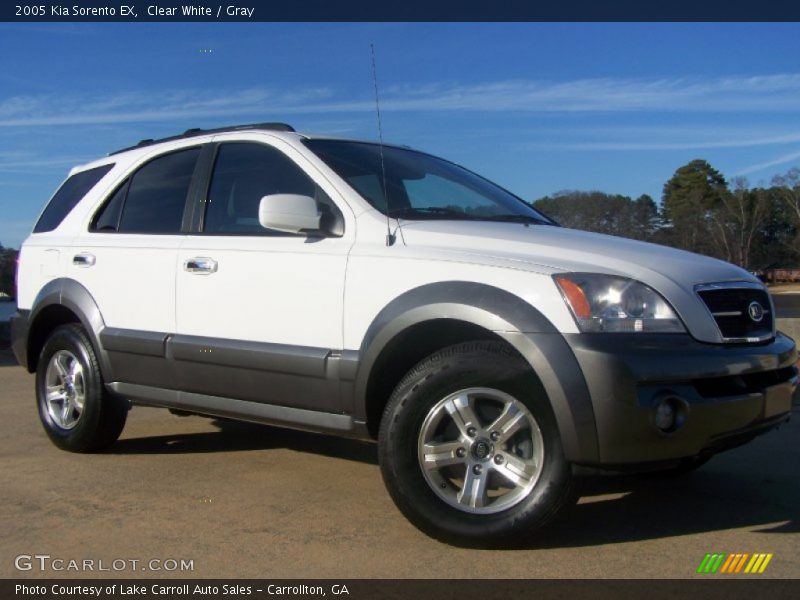 Clear White / Gray 2005 Kia Sorento EX
