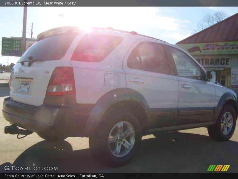 Clear White / Gray 2005 Kia Sorento EX
