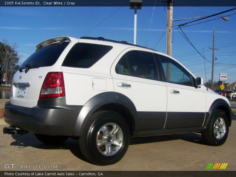 Clear White / Gray 2005 Kia Sorento EX