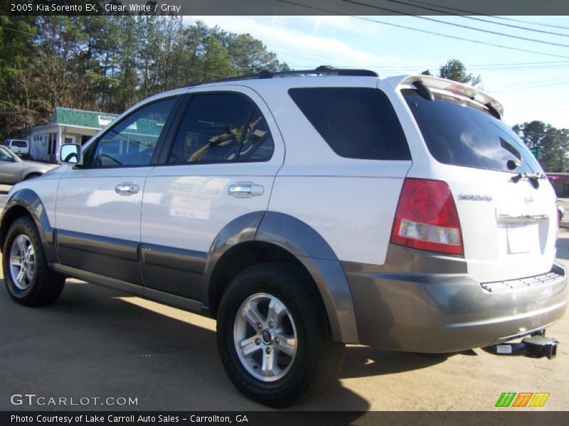 Clear White / Gray 2005 Kia Sorento EX