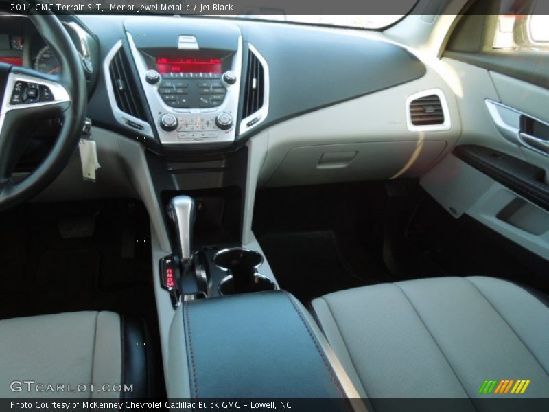 Merlot Jewel Metallic / Jet Black 2011 GMC Terrain SLT