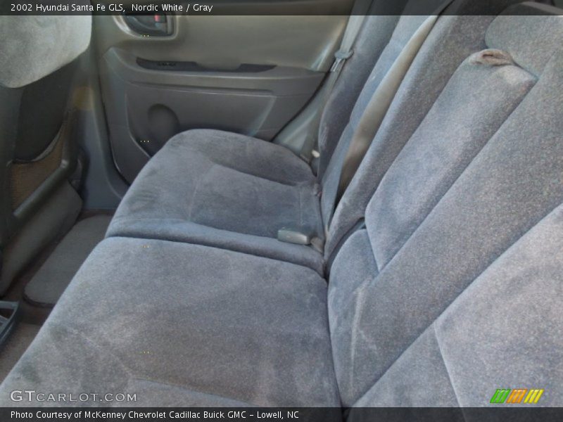 Nordic White / Gray 2002 Hyundai Santa Fe GLS