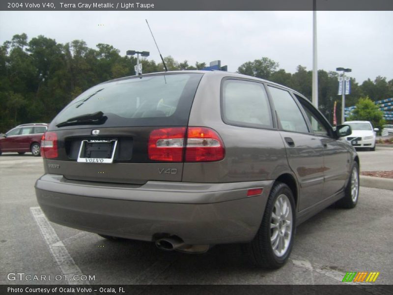 Terra Gray Metallic / Light Taupe 2004 Volvo V40