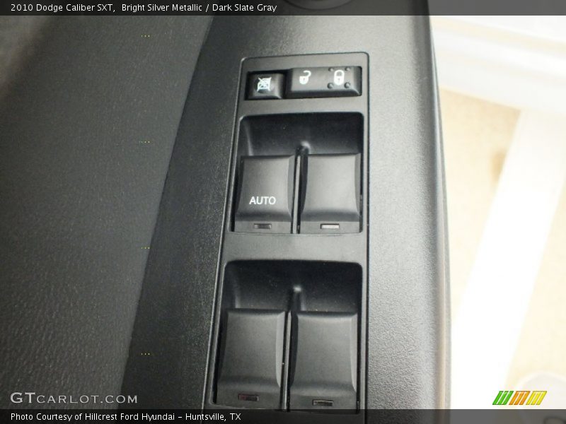 Bright Silver Metallic / Dark Slate Gray 2010 Dodge Caliber SXT