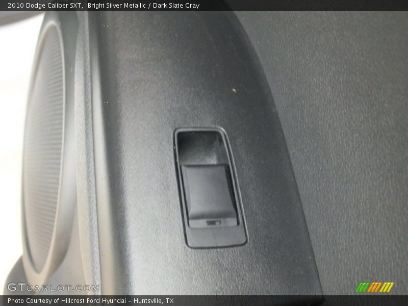 Bright Silver Metallic / Dark Slate Gray 2010 Dodge Caliber SXT