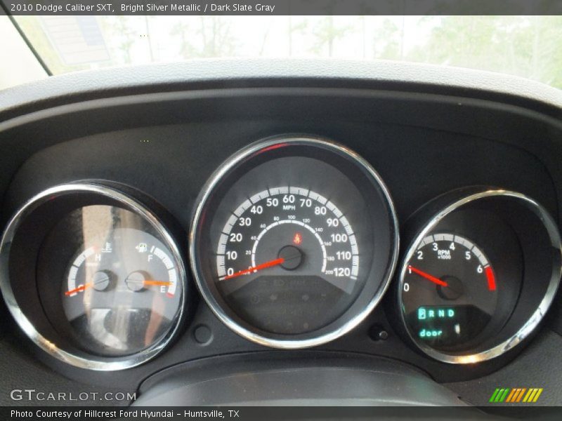 Bright Silver Metallic / Dark Slate Gray 2010 Dodge Caliber SXT