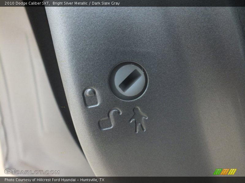 Bright Silver Metallic / Dark Slate Gray 2010 Dodge Caliber SXT
