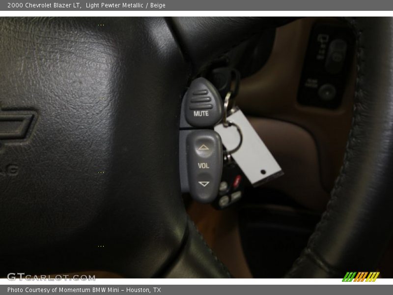 Light Pewter Metallic / Beige 2000 Chevrolet Blazer LT