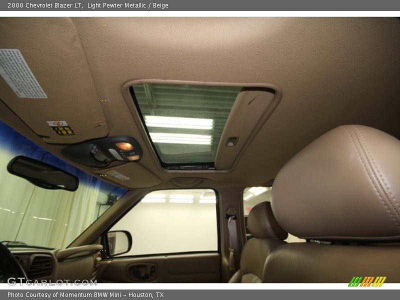 Light Pewter Metallic / Beige 2000 Chevrolet Blazer LT