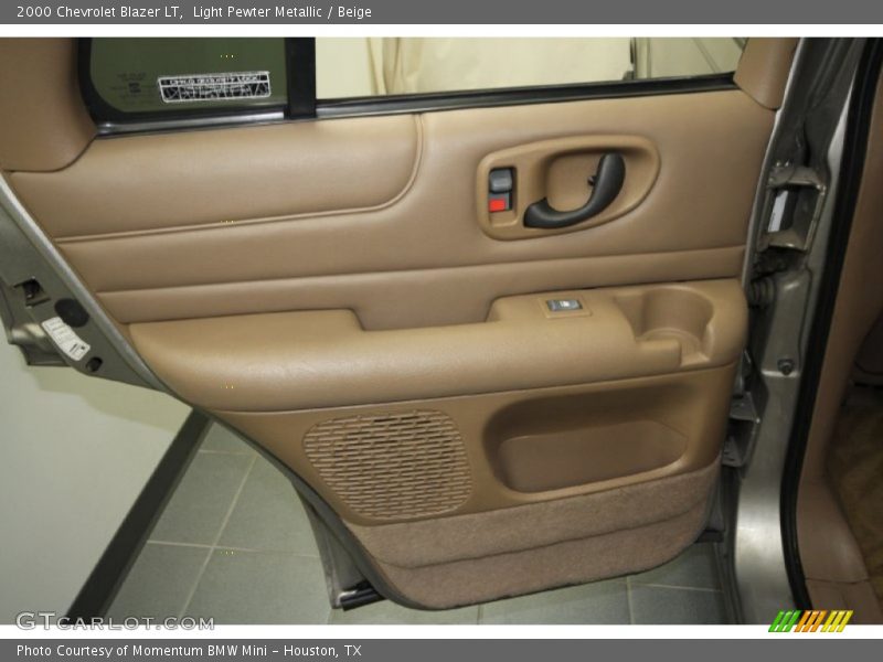 Light Pewter Metallic / Beige 2000 Chevrolet Blazer LT