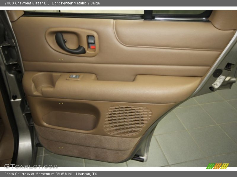 Light Pewter Metallic / Beige 2000 Chevrolet Blazer LT