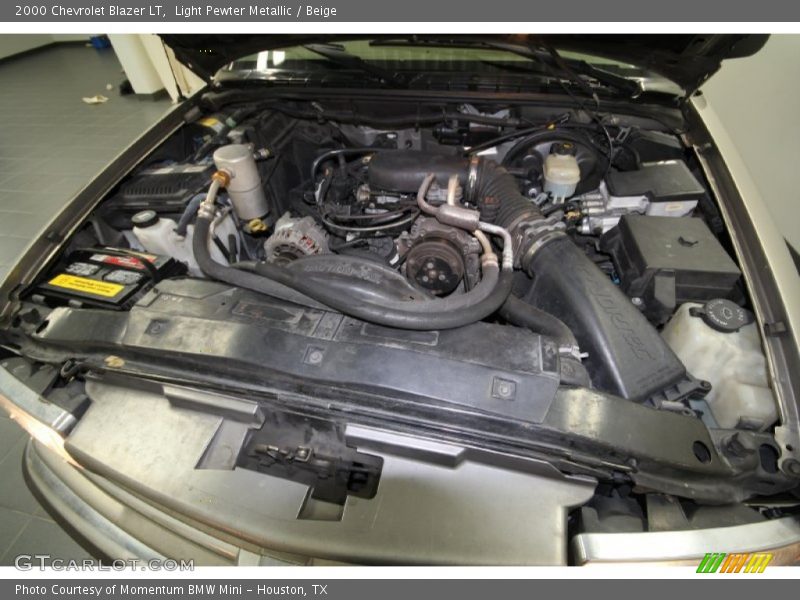 Light Pewter Metallic / Beige 2000 Chevrolet Blazer LT