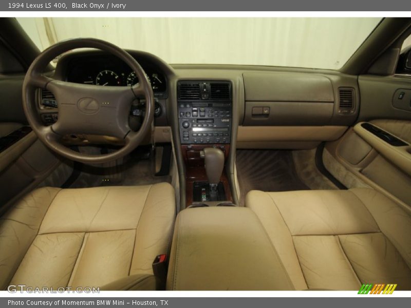 Black Onyx / Ivory 1994 Lexus LS 400
