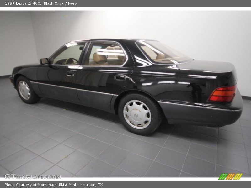 Black Onyx / Ivory 1994 Lexus LS 400