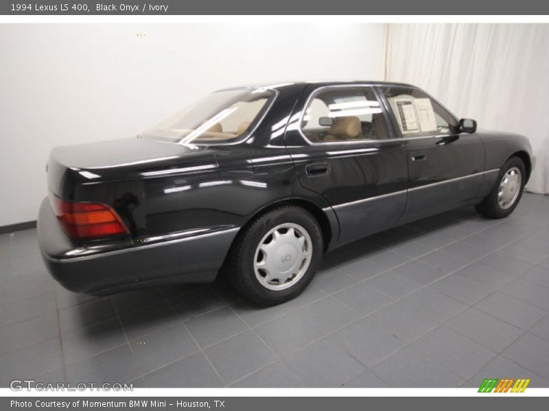 Black Onyx / Ivory 1994 Lexus LS 400