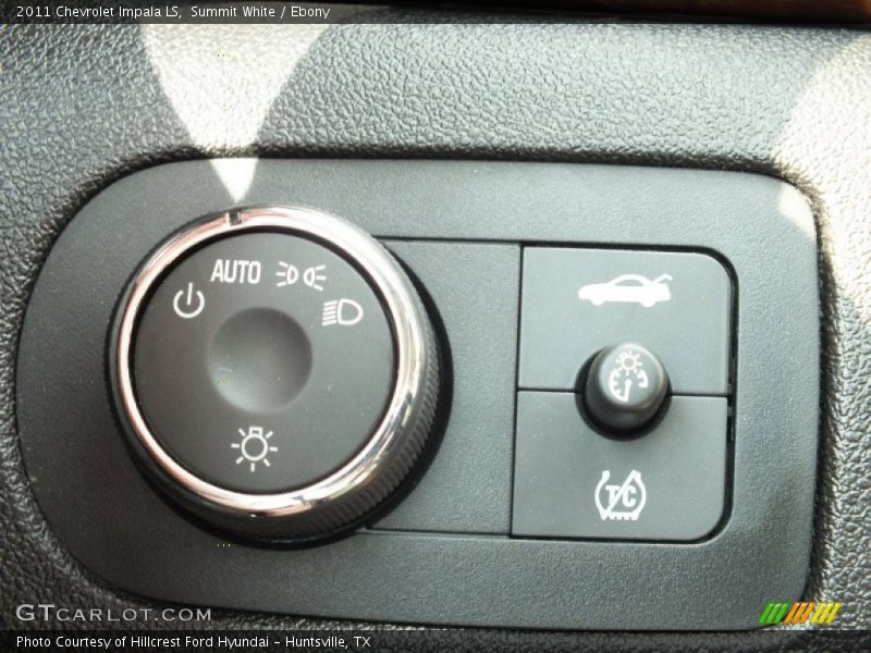 Summit White / Ebony 2011 Chevrolet Impala LS